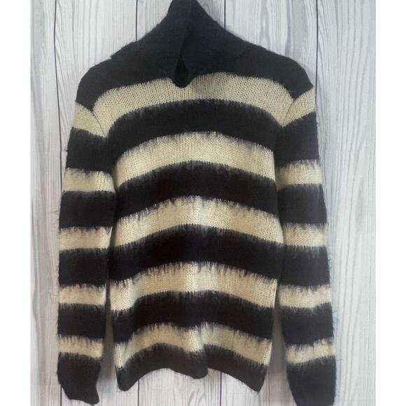 TAROO Wool Blend Cream Navy Turtleneck Striped Sweater Size Medium - Picture 2 of 8